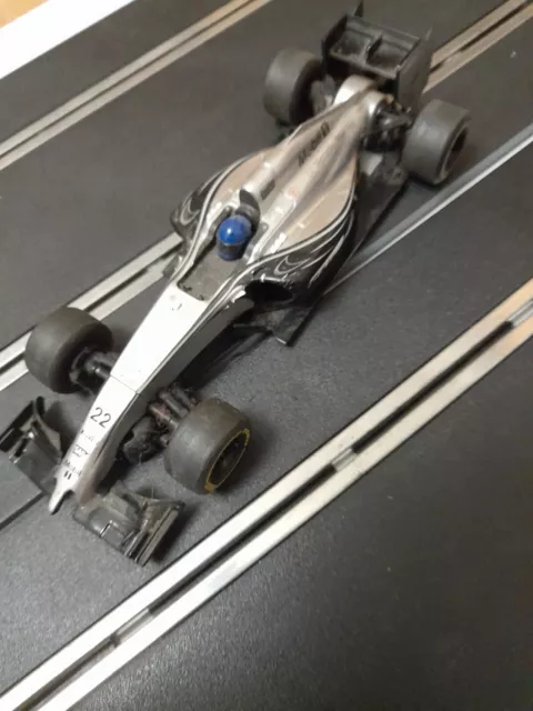 Scalextric : F1 McLaren / Mercedes / SAP Jenson Button No.22