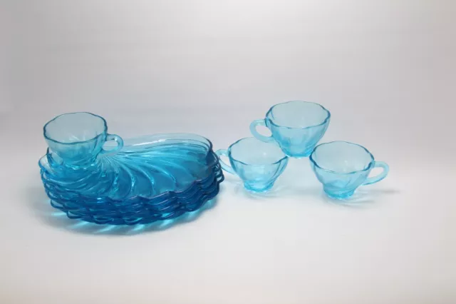 Hazel Atlas Capri Seashell Azure Glass Snack Plate and Cups (4)