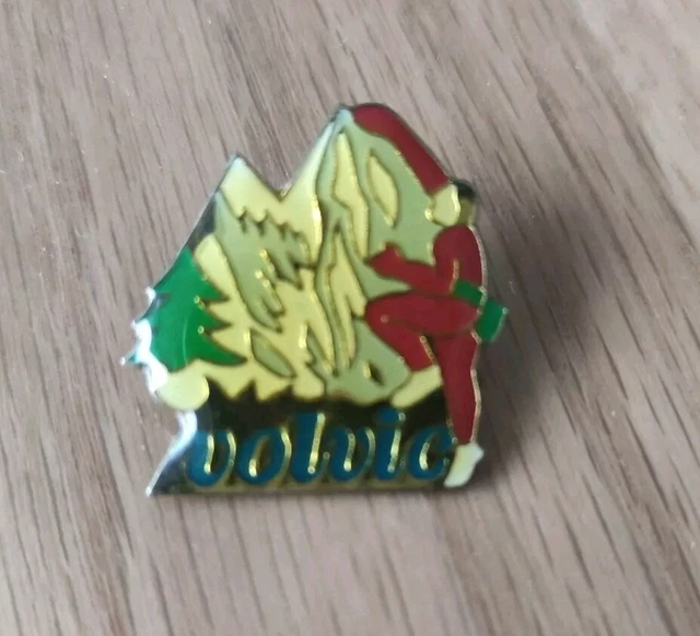 Lot De Pins Vintage Volvic – Collection Ski Et Sport D'hiver, épingle à Revers