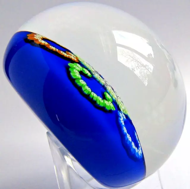 Briefbeschwerer Paperweight JOHN DEACONS Millefiori C-Scroll 1999, Signatur Cane 2