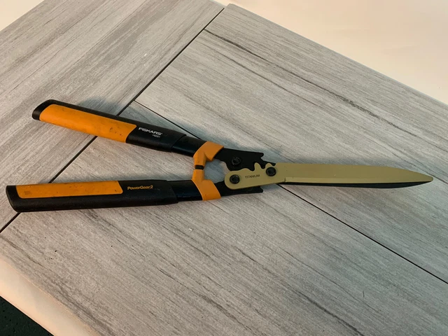 Fiskars powergear2 titanium deals