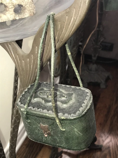 Antique 1880-1910 Purse Style Sewing Thread & Tool Green Leather & Celluloid Box