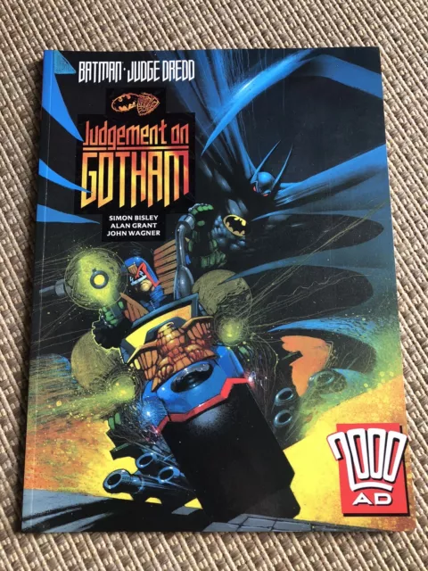 Judge Dredd:Judgement On Gotham Batman 2000AD Simon Bisley Alan Grant J Wagner