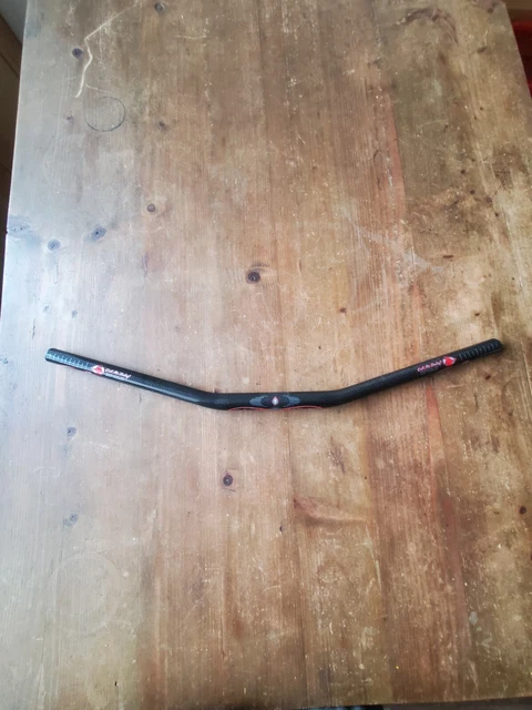 Salsa Pro Moto Carbon bars, 660mm wide, 25.4mm clamp, 17° backsweep