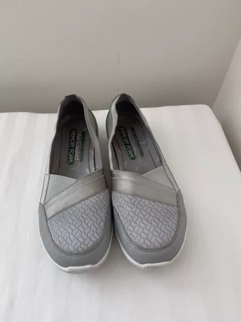 Skechers Womens Air-Cooled Memory Foam Gray Slip-On Shoes SN1000265 Sz. 8.5