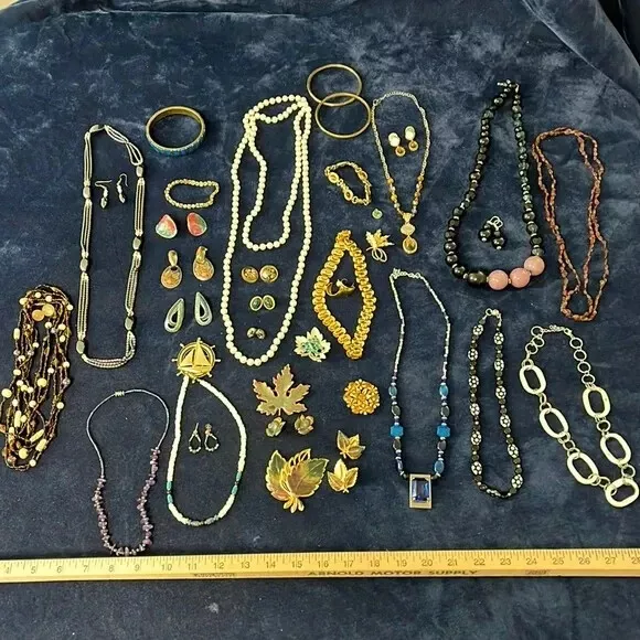 Vintage Jewelry Lot