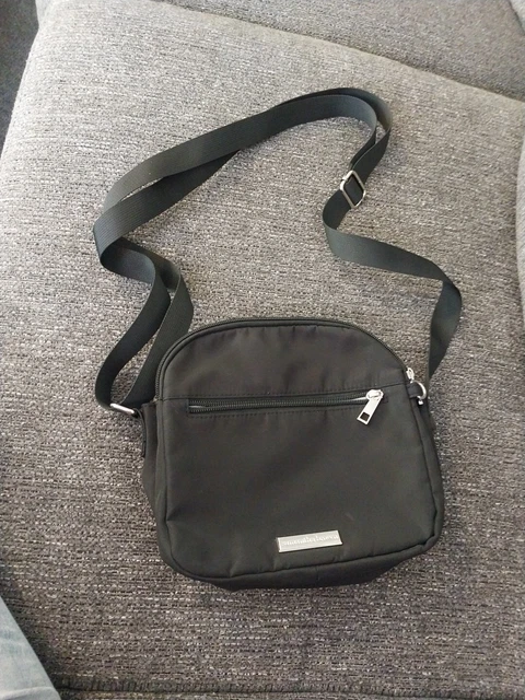 Samantha Brown MINI Nylon Crossbody Bag Purse  Strap Organizer Black Zipped