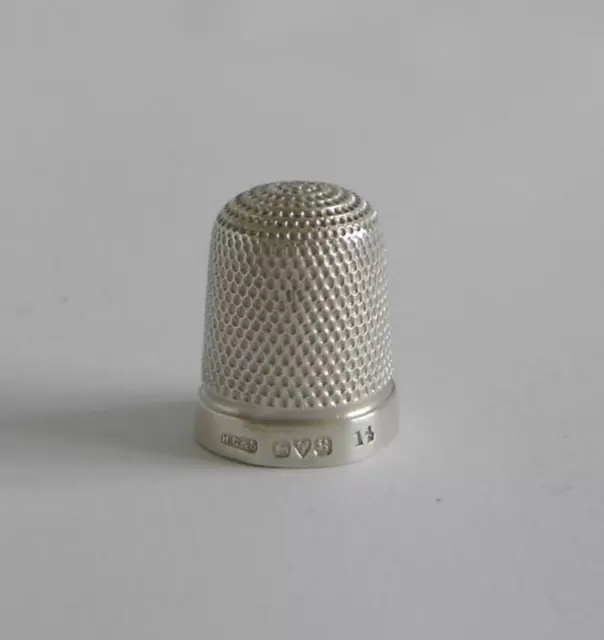 An Antique Sterling Silver Thimble Chester 1923 Henry Griffith & Sons Ltd