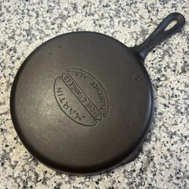 Martin Stove & Range Co #7 Cast Iron Skillet Florence Alabama Hamburger Logo