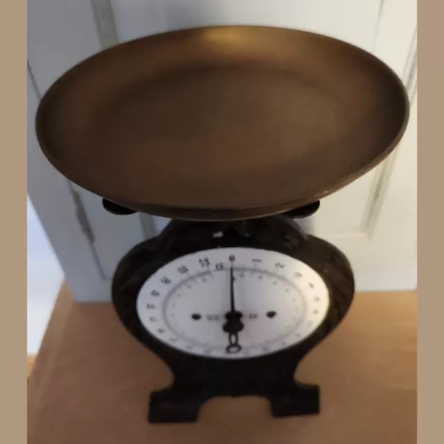 Art Nouveau Kitchen scales 3