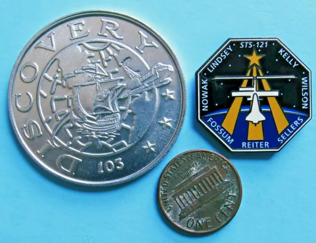 NASA PIN & COIN Winco Official vtg Space Shuttle DISCOVERY STS-121