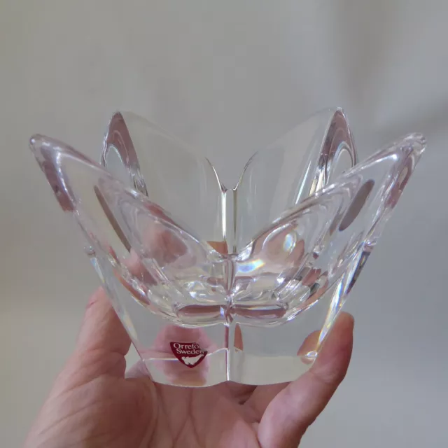 Orrefors Lotus art glass 4-petal bowl. Crystal signed Lars Hellsten Sweden tulip
