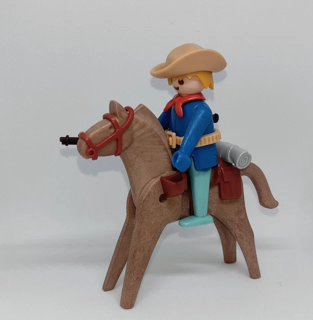 N°1) - ANCIENS PLAYMOBILS- 5 PERSONNAGES A CHEVAL
