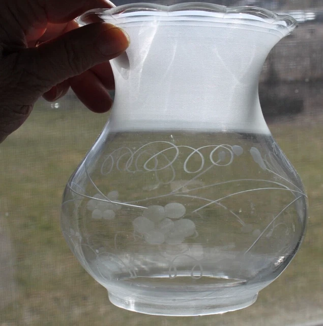 Vtg Frosted & Clear Ruffle Top Etched Chimney Light Lamp Shade Globe Sconce 6.5"