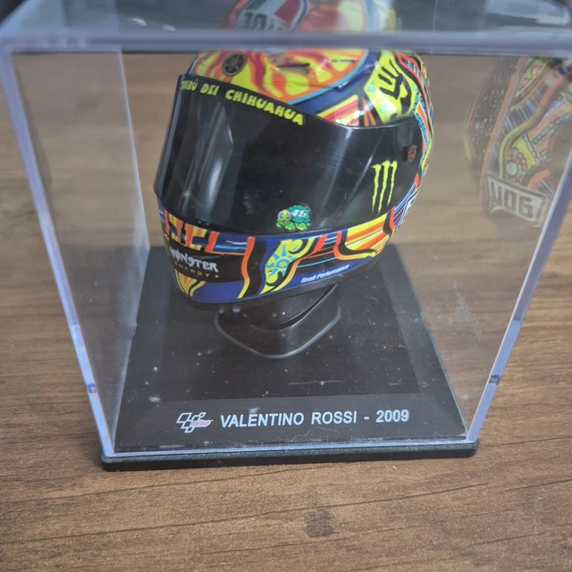 CASCO/HELMET VALENTINO ROSSI MISANO 2013 MOTO/BIKE 1:5 SPARK ALTAYA