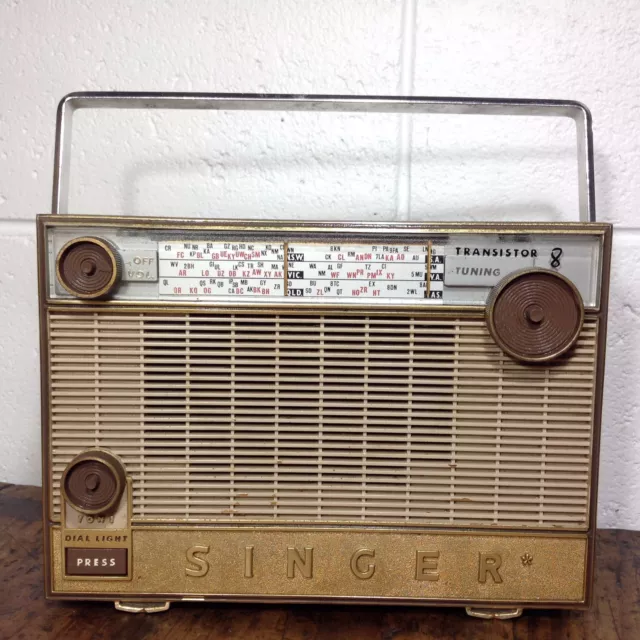 Very Rare SINGER TRANSISTOR 8 Radio Made by Ferris