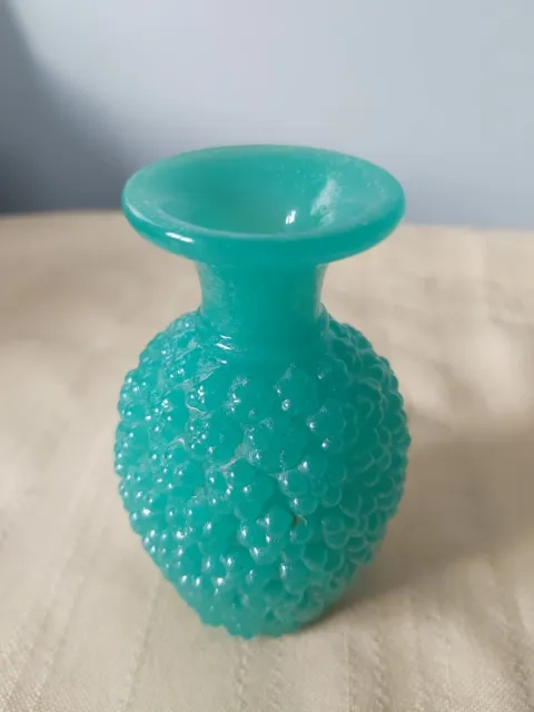 Fenton Hobnail Green Milk Glass Vase 10  cm