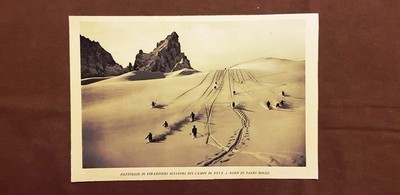Passo di Rolle nel 1928 Finanzieri sciatori Rollepass Trento Trentino Alto Adige 