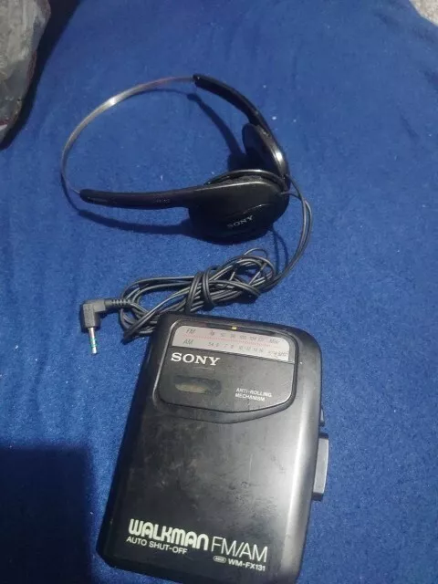 Sony Walkman WM-FX131 Personal Cassette Tape Portable Stereo Radio FM AM Tuner