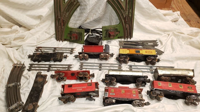 Lionel Prewar O Gauge Train Cars, Freight, Caboose, Box, Tinplate,Tanker,Track
