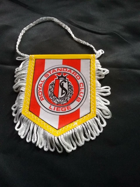 PETIT FANION 10*9 CM AJ.AUXERRE Vs SPORTING CLUB PORTUGAL - 32° UEFA CUP 1984-85