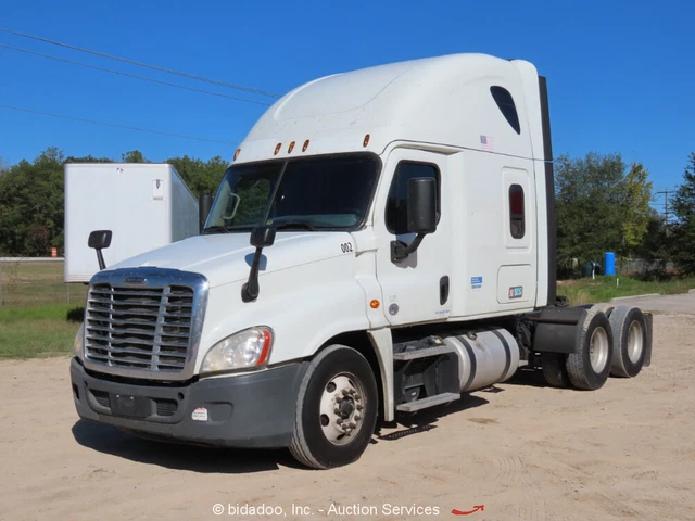 2016 Freightliner Cascadia 125 T/A Truck Tractor Sleeper Cummins bidadoo -Repair