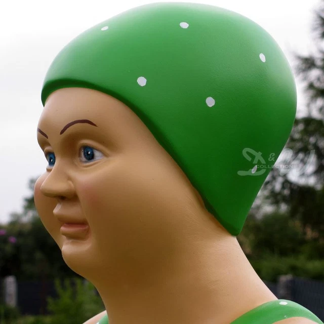 BADENDE ELLI BADEANZUG grün FRAU SCHWIMMERIN BADENIXE TEICH Garten Deko