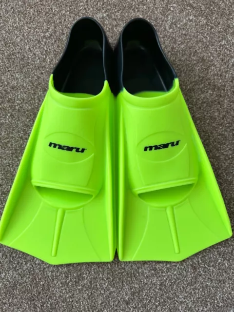 maru training fins size 4-5