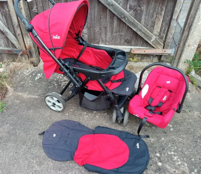 Joie Extoura Travel System - Red - Buggy & Car Seat - Good Condition