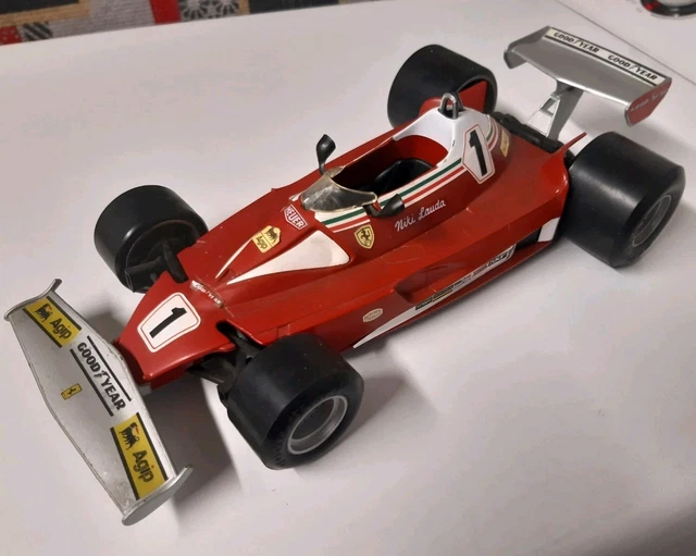 Ferrari 250 GT California Miniature TONKA POLISTIL échelle 1/16 - Gris Métallisé - Occasion (sans Boîte)