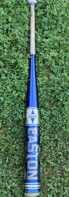 Easton SX20 Ultra Thin Grip Ultra Light 32in 24oz 2 1/4 in Dia Softball Bat