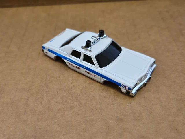 Autoworld 1/43 1142 1974 Dodge Monaco Chicago Police Resin
