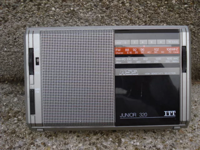 ITT Junior 320, FM/MW Radio, HSS (Schaub Lorenz, Graetz, Nokia)