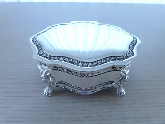 ♛ Schönes englisches silbernes Schmuckkästchen "Löwenkopf-Füße" Silberschatulle♛