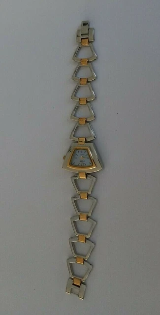 Montre DOLCE & GABBANA Argentée - Occasion, Pile Et Bracelet à Changer - Mouvement Quartz