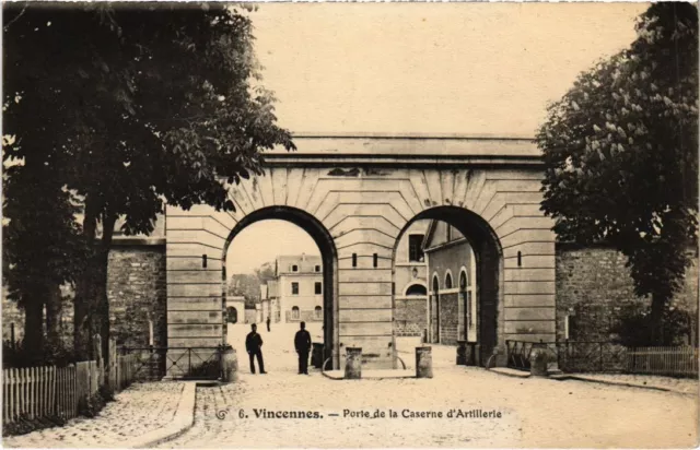 CPA AK Vincennes Porte de la Barracks d'Artillery FRANCE (1283137)