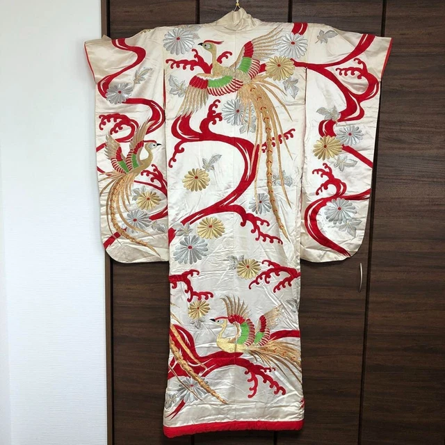 Japanese Silk Kimono Robe Uchikake Wedding Peacock Embroidery White Antique U1