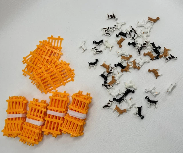 Plastic mini goat sheep with fence Pieces