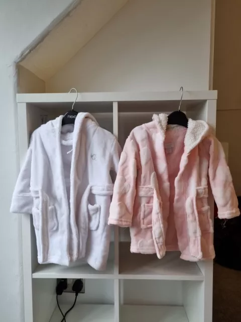 Pacchetto di abiti per bambina Primark abiti rosa e bianchi età 12-18 mesi
