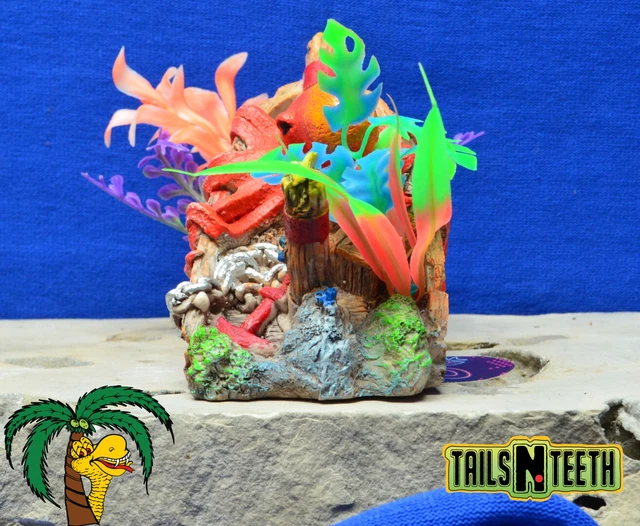 Marina iGlo Ship's Bow 4" (10cm) Aquarium Ornament - Glows Under Blue LEDs 2