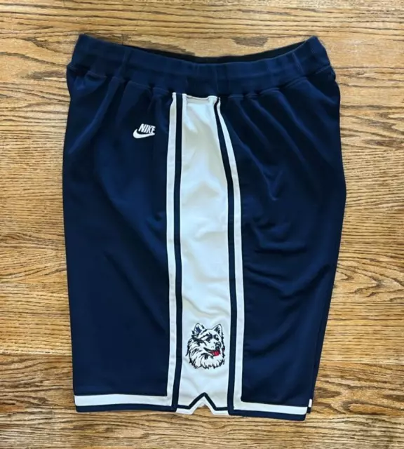 RARE Authentic Nike UCONN Huskies Shorts - SIZE XL - Ray Allen Era