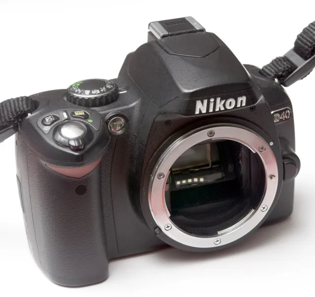 Nikon D40 digitales Spiegelreflexkamera-Gehäuse ++ läuft gut, ohne jegliches Zub