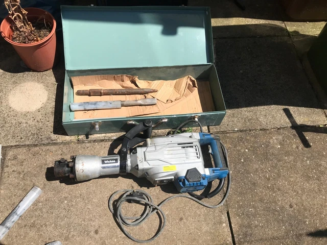 BAUKER PDH170DS Corded 230V 1700W Demolition Breaker With Metal Carry Case 94.99 PicClick UK