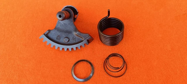 Kit Ingranaggio Messa In Moto+ Molle Rondella Vespa 50 N/R/L  Logo Prima Serie