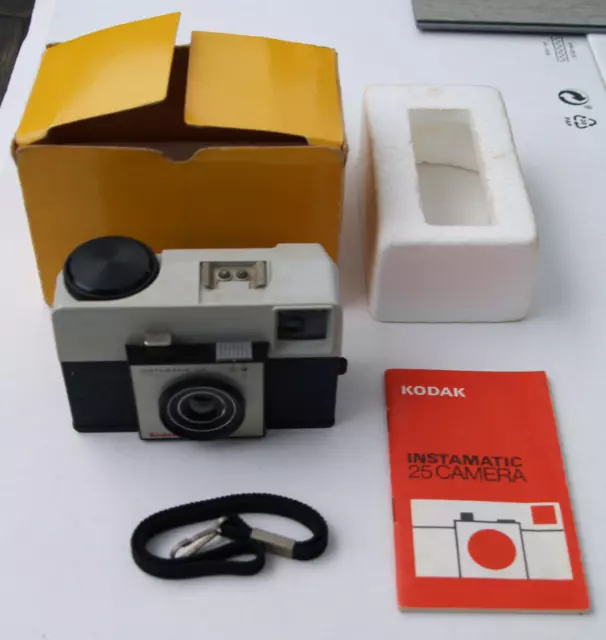 Cámara De Colección Kodak Instamatic 25 - Década De 1960 - Encantador Estado