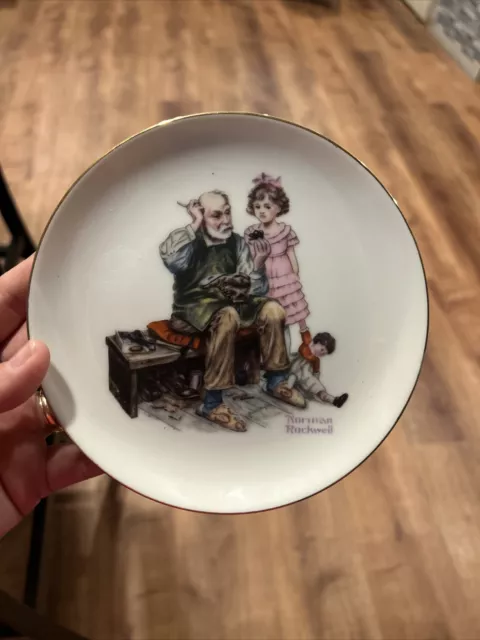 Norman Rockwell Plate 6.5" The Cobbler 1986 Museum Collection