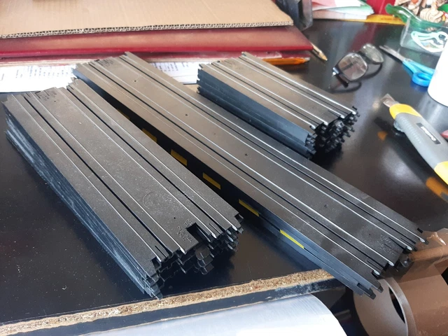 CIRCUIT TYCO -  lot de 15 rails droits
