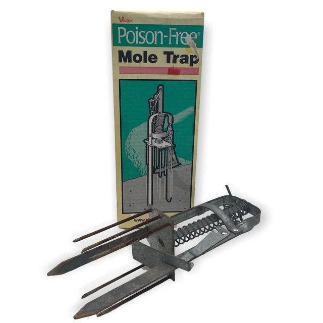 Victor 0645 Plunger Style Mole Trap and Killer