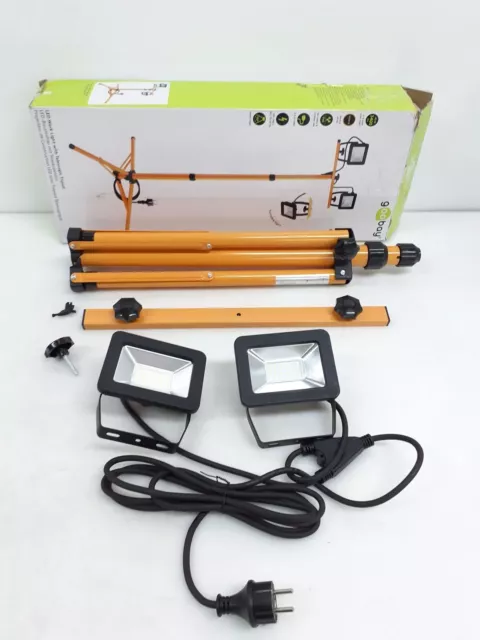 Goobay 57845 Foco de construcción LED sobre trípode telescópico 2 x 20W /...