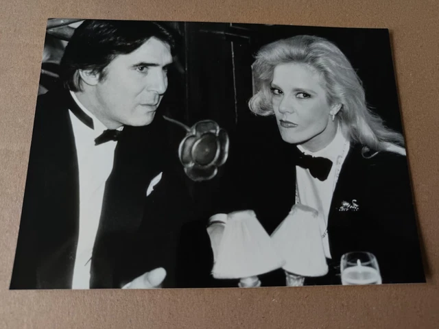 Sylvie Vartan lance le botillon Photo presse originale 1967 18x13cm